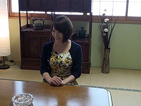 旦那に隠れて間男と密会を重ねる人妻が金に困って訪れた闇質屋の記録 サンプル動画サムネイル